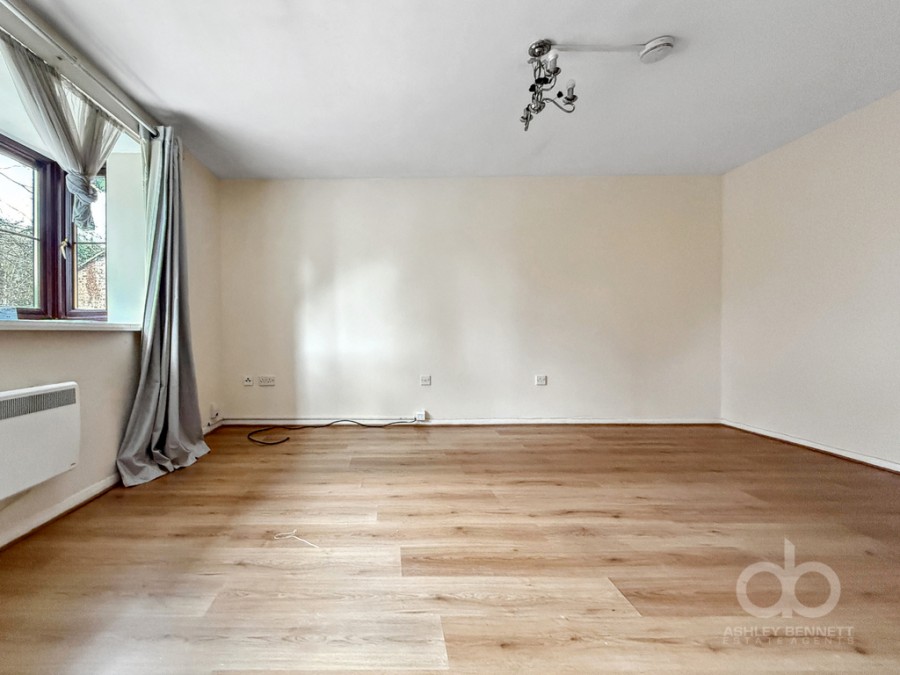 Images for Crest Avenue, Grays
