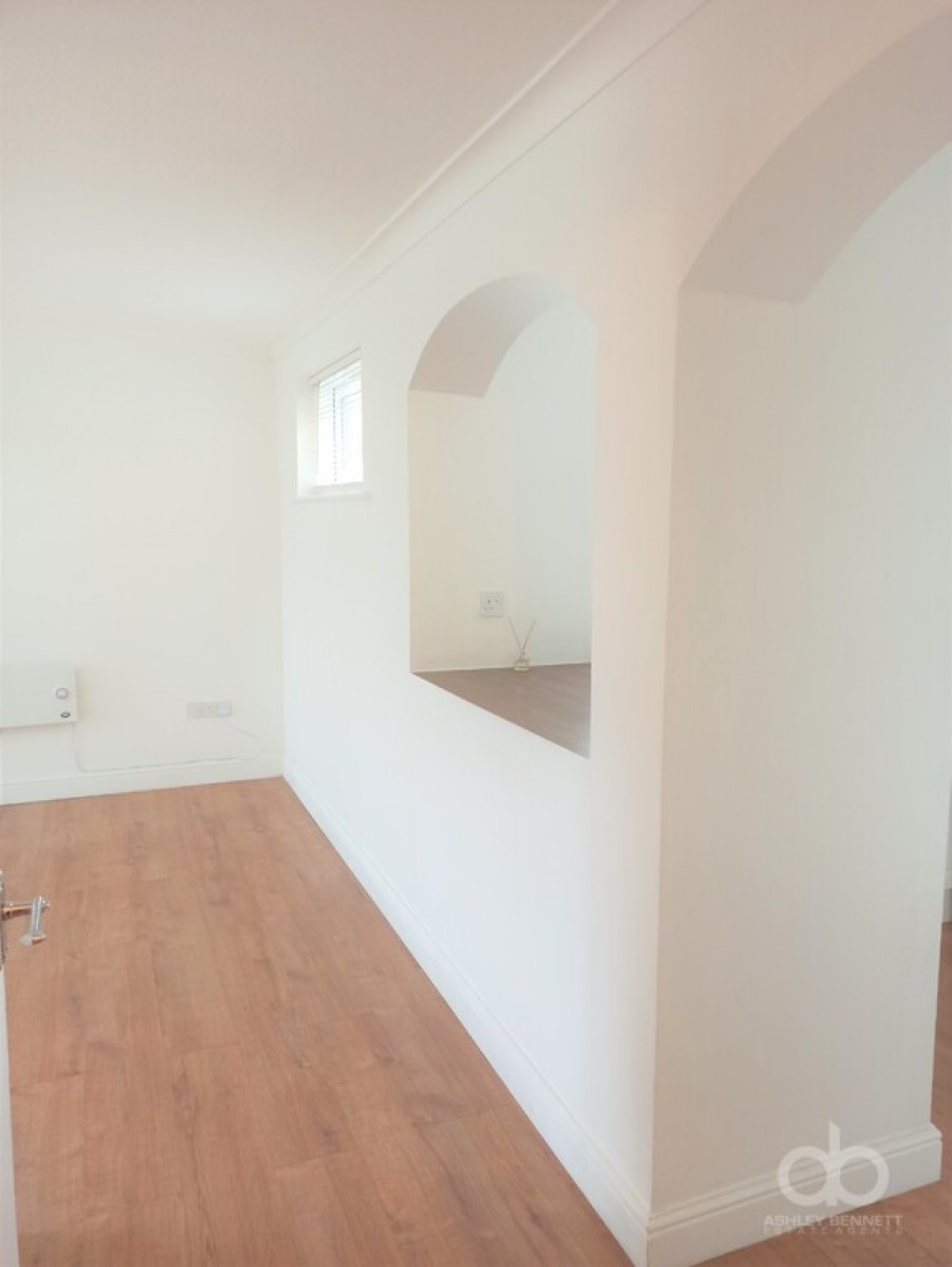 Images for Porter Close, Grays, RM20