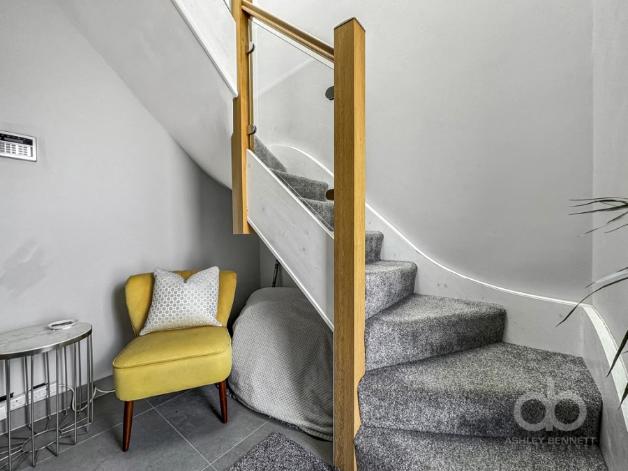 Images for Hogg Lane, Grays, RM17 5QT