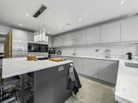 Images for Hogg Lane, Grays, RM17 5QT