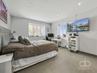 Images for Hogg Lane, Grays, RM17 5QT
