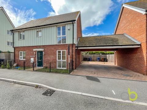 Heathland Way, Grays, RM16 2DF
