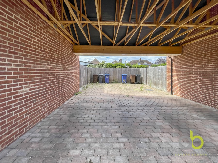 Images for Heathland Way, Grays, RM16 2DF
