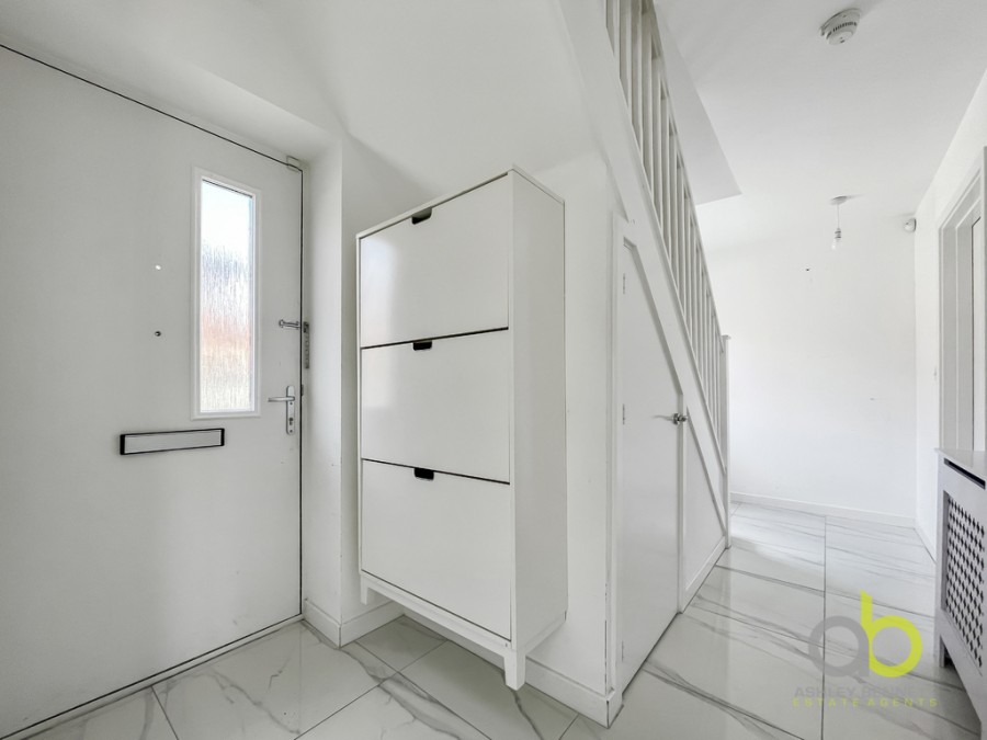 Images for Heathland Way, Grays, RM16 2DF
