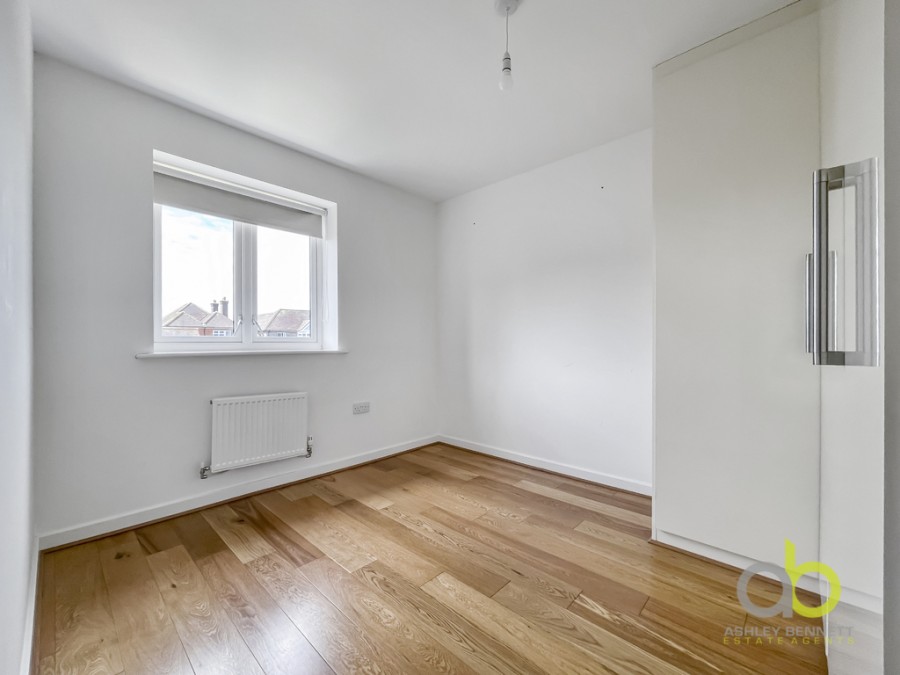 Images for Heathland Way, Grays, RM16 2DF