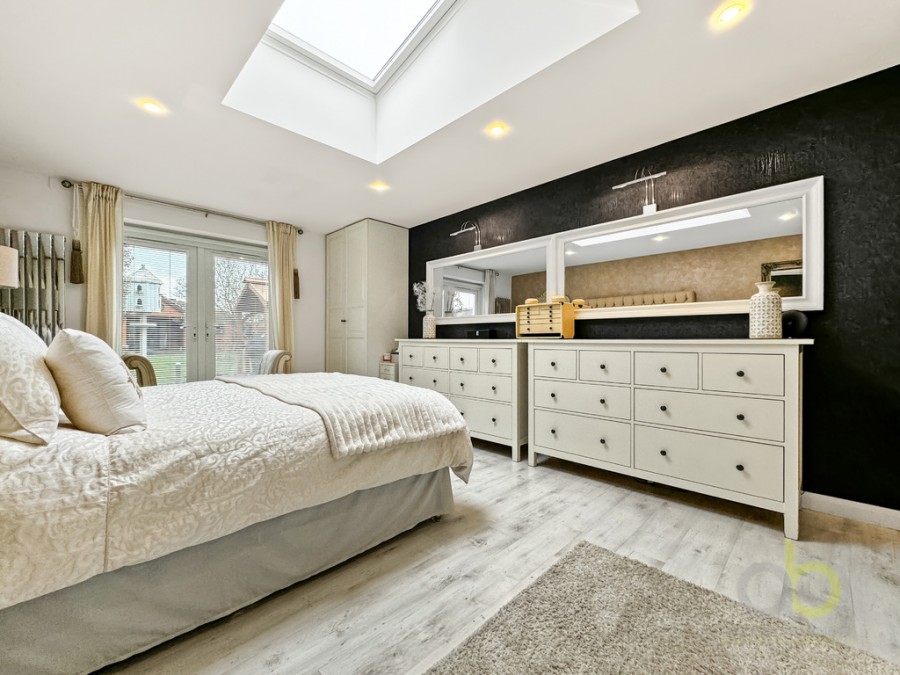 Images for Long Lane, North Grays