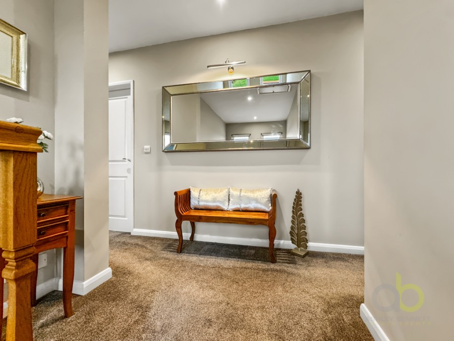 Images for Long Lane, North Grays