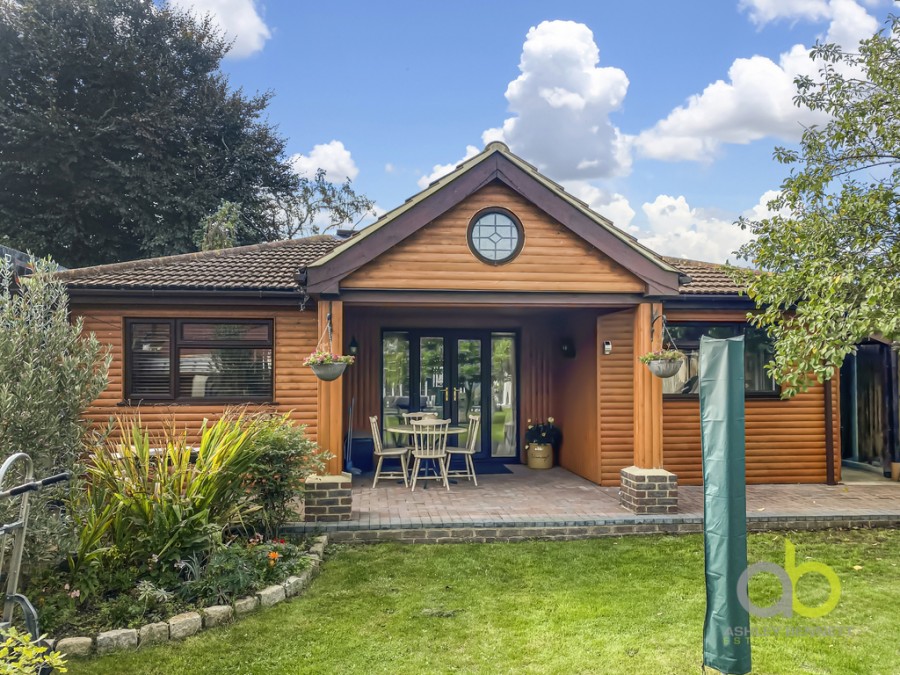Images for Long Lane, North Grays