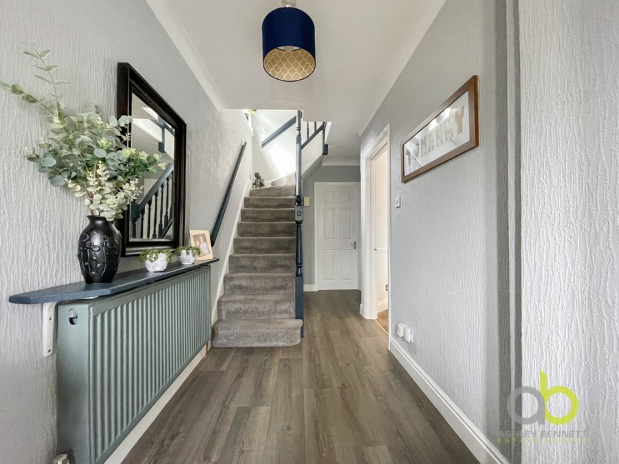 Images for Ward Avenue, Grays, RM17 5RE