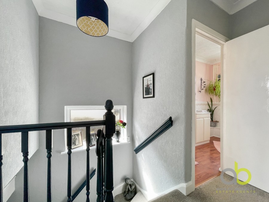 Images for Ward Avenue, Grays, RM17 5RE