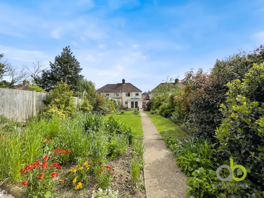 Images for Ward Avenue, Grays, RM17 5RE