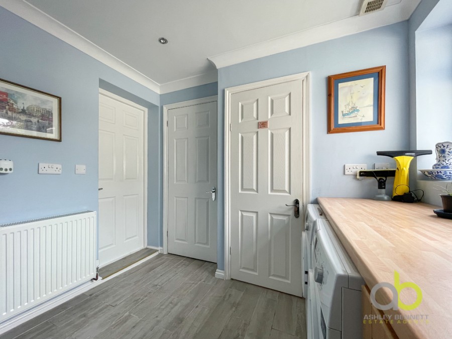 Images for Ward Avenue, Grays, RM17 5RE