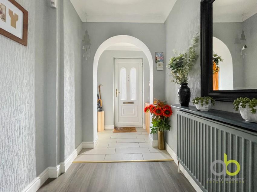 Images for Ward Avenue, Grays, RM17 5RE