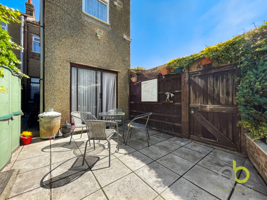 Images for Rosebery Road, Grays, RM17