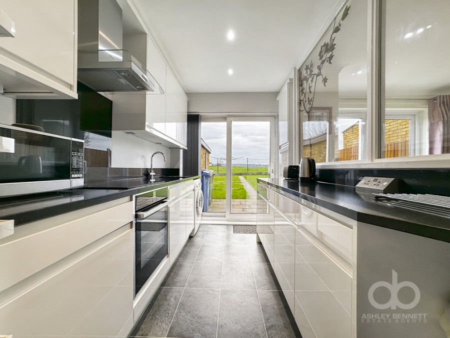 Images for Abbotts Drive, Stanford-le-Hope