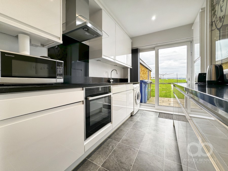Images for Abbotts Drive, Stanford-le-Hope