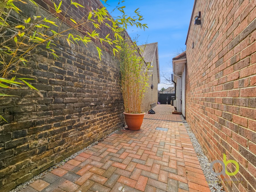 Images for Lodge Lane, Grays