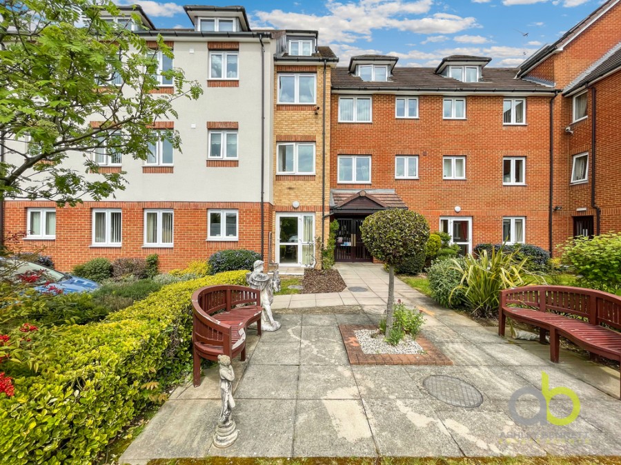 Images for Collier Court, Crammavill Street, Grays, RM16 2AZ
