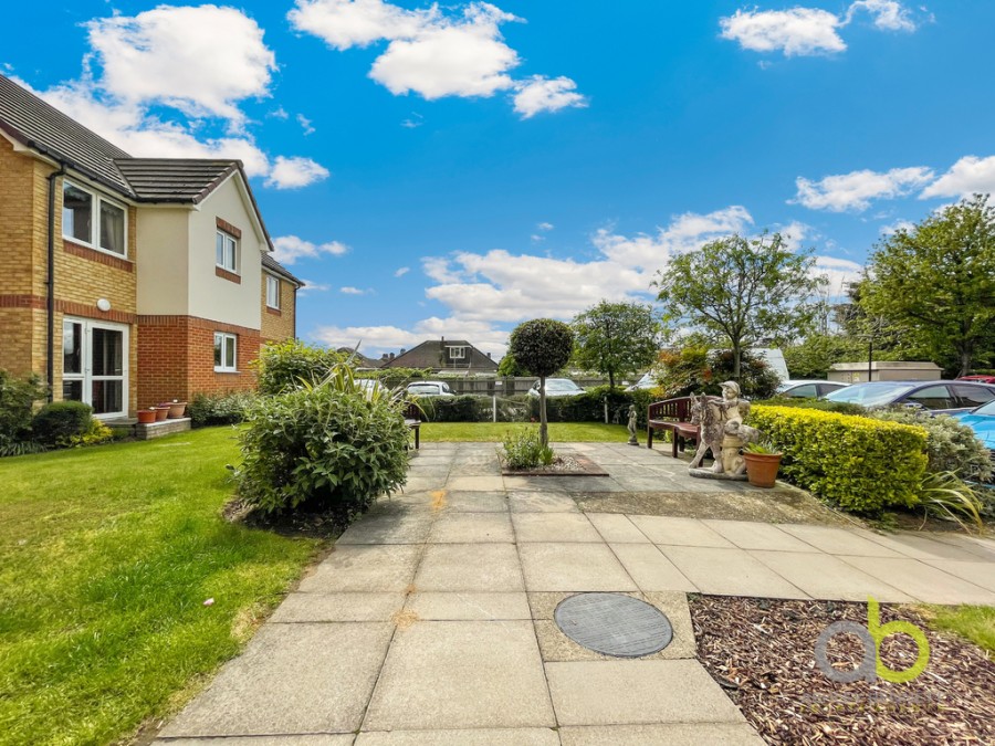Images for Collier Court, Crammavill Street, Grays, RM16 2AZ