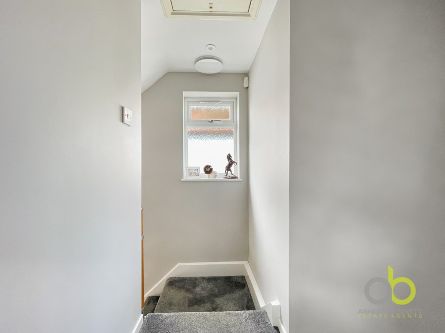Images for Chestnut Avenue, North Grays, RM16 2UJ