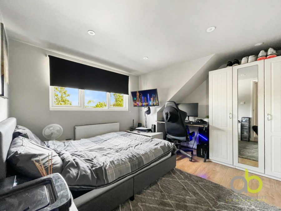 Images for Chestnut Avenue, North Grays, RM16 2UJ