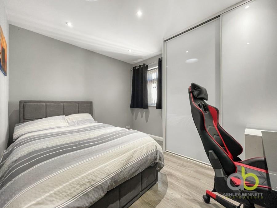 Images for Chestnut Avenue, North Grays, RM16 2UJ