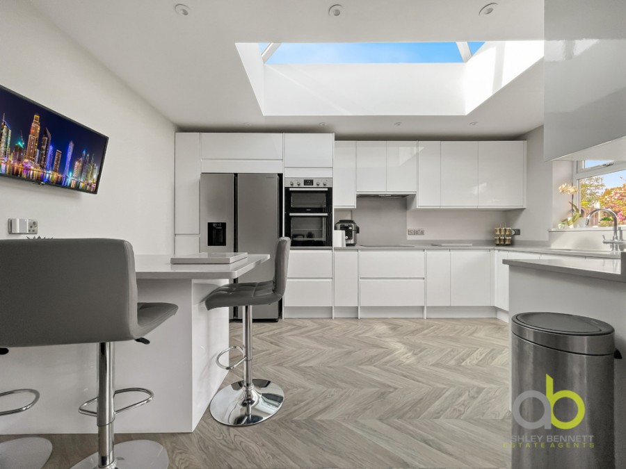 Images for Chestnut Avenue, North Grays, RM16 2UJ