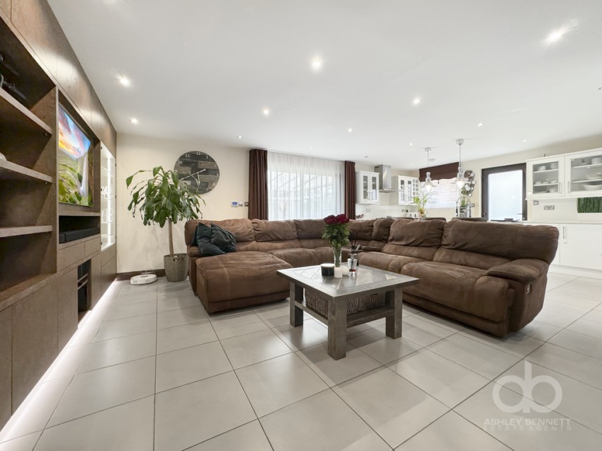 Images for Prince Phillip Avenue, Grays, RM16 2BT