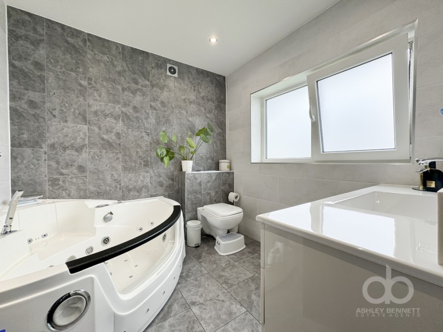 Images for Prince Phillip Avenue, Grays, RM16 2BT