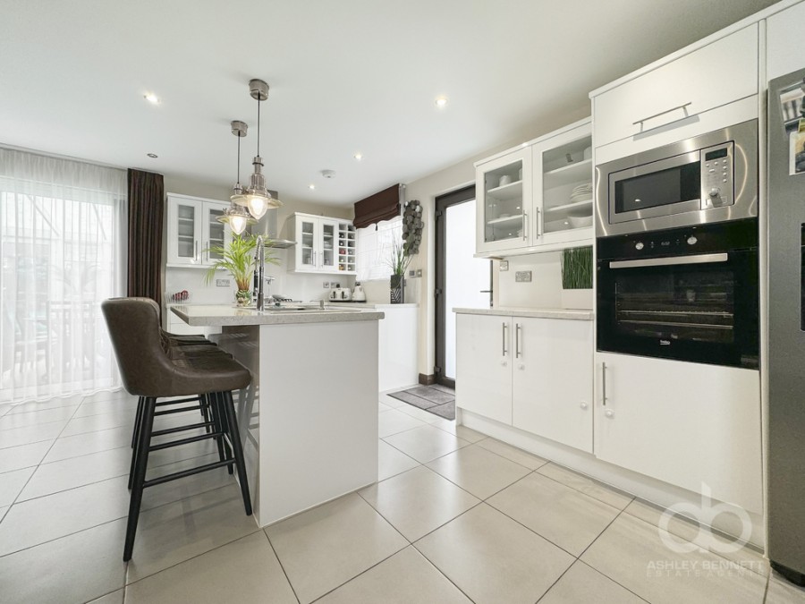 Images for Prince Phillip Avenue, Grays, RM16 2BT