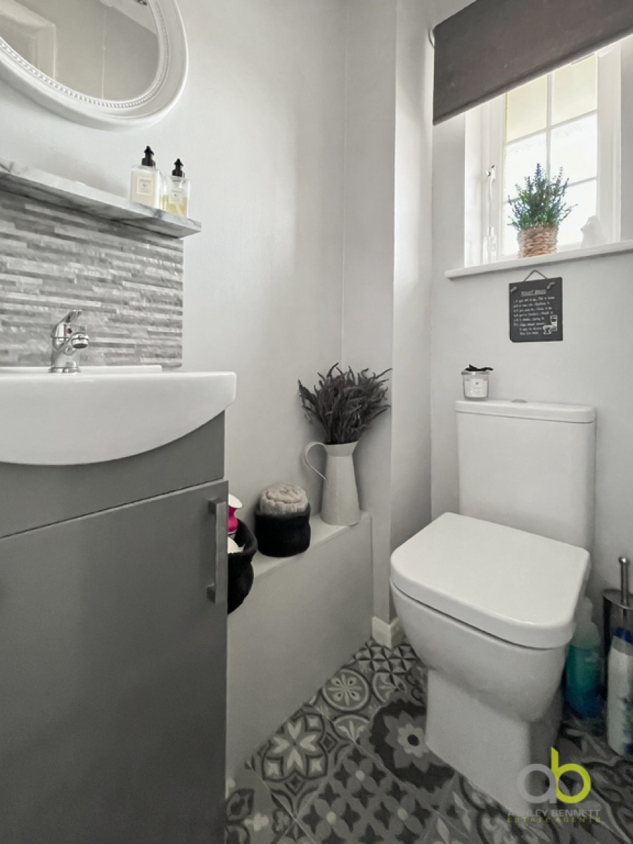 Images for Advice Avenue, Grays, RM16 6QN