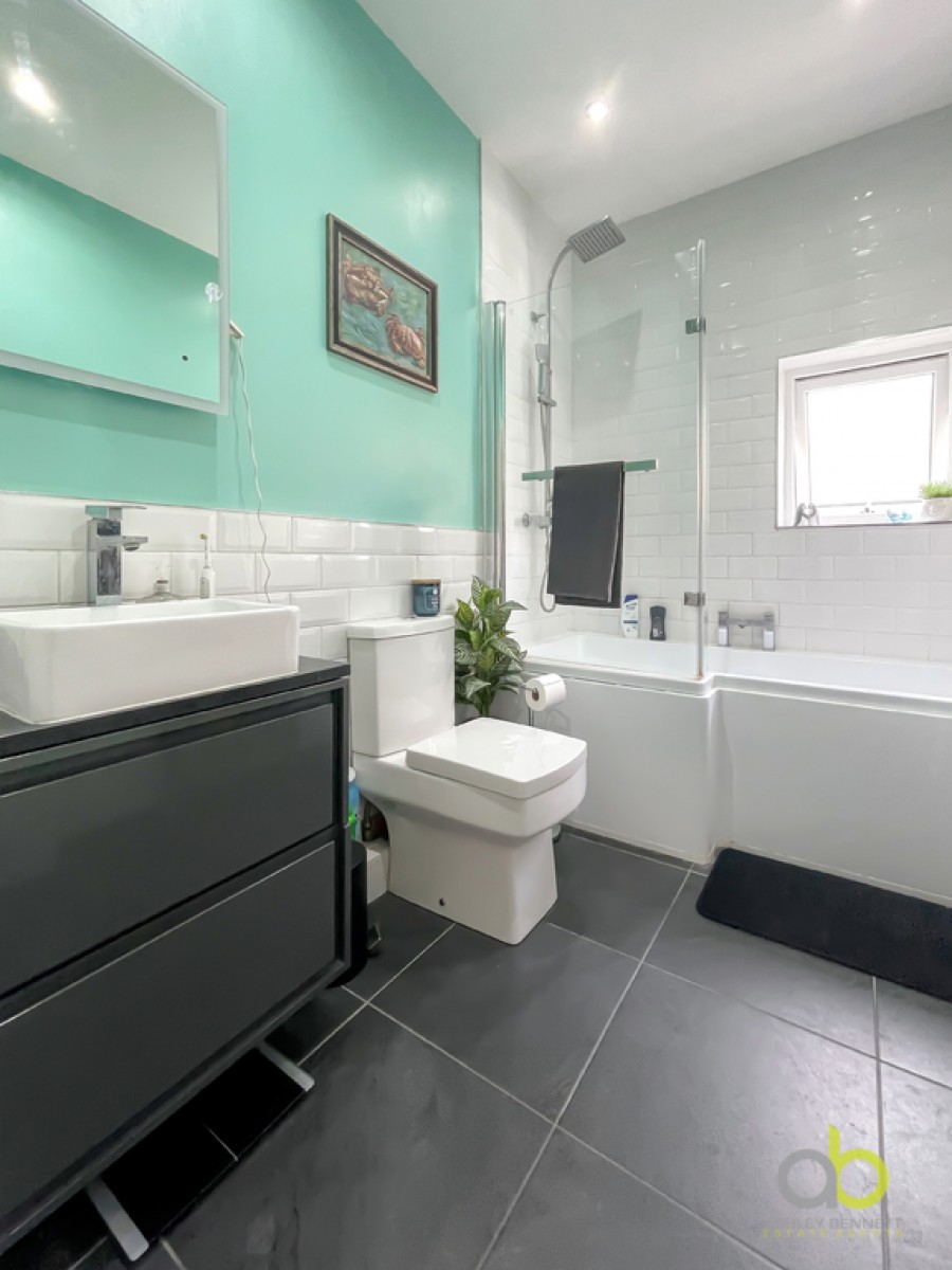Images for High View Avenue, Grays, RM17 6RU