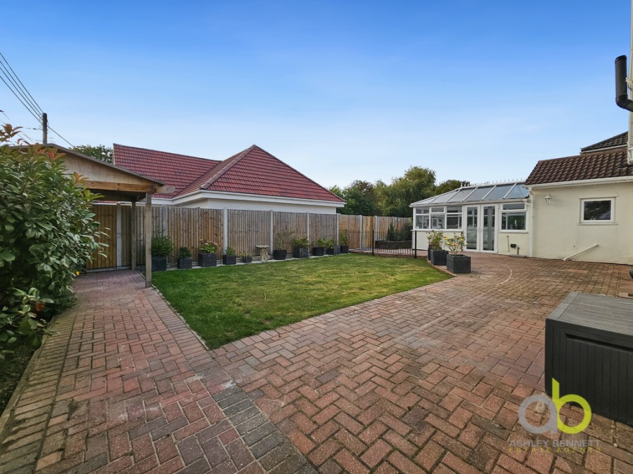 Images for Pound Lane, Bowers Gifford, Basildon, SS13 2LB