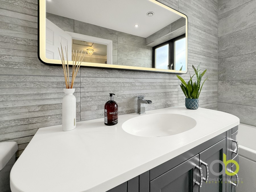 Images for Princess Margaret Road, East Tilbury, RM18 8SB
