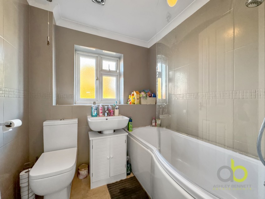 Images for Welling Road, Orsett, RM16 3DW