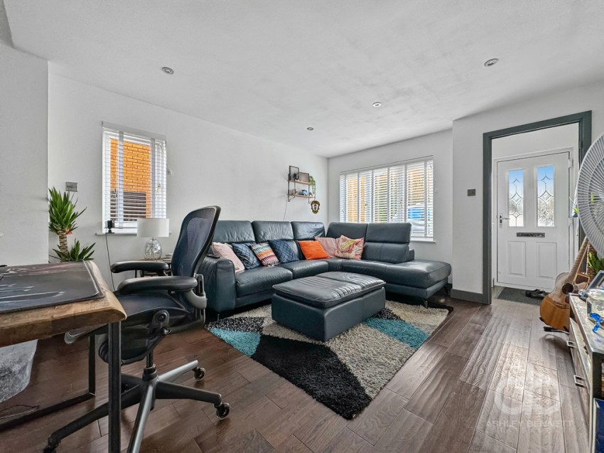 Images for Courtenay Drive, Chafford Hundred, RM16 6NX