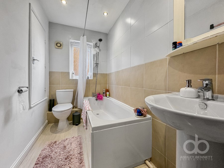 Images for Courtenay Drive, Chafford Hundred, RM16 6NX