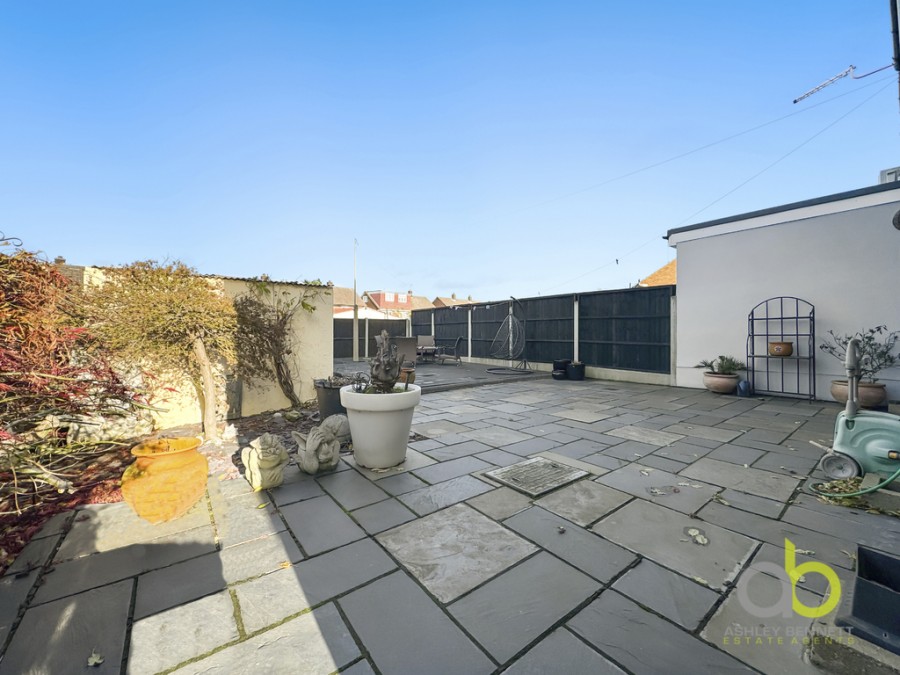 Images for Prince Phillip Avenue, Grays, RM16 2BS