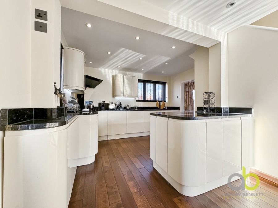 Images for Prince Phillip Avenue, Grays, RM16 2BS