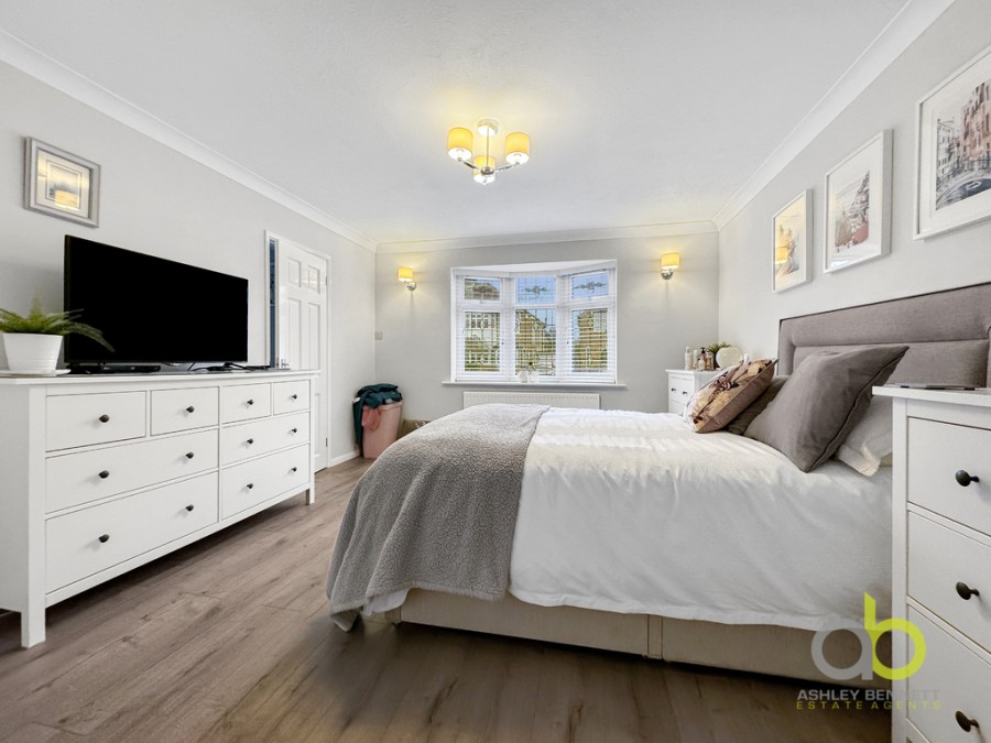 Images for Meadow Road, Grays, RM16 2ET