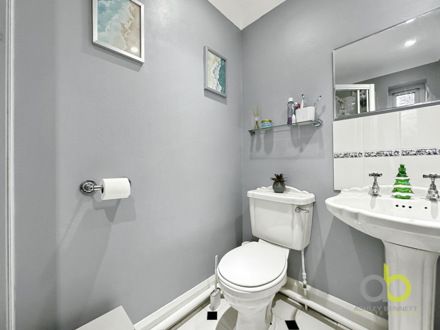 Images for Meadow Road, Grays, RM16 2ET
