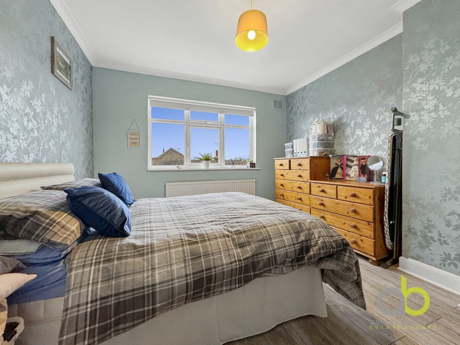 Images for Meadow Road, Grays, RM16 2ET