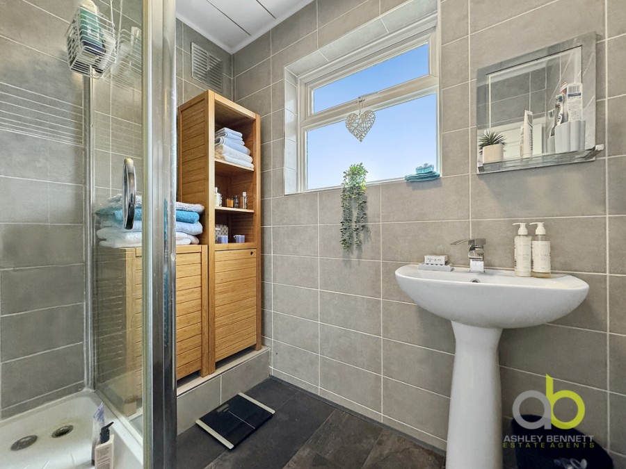 Images for Meadow Road, Grays, RM16 2ET