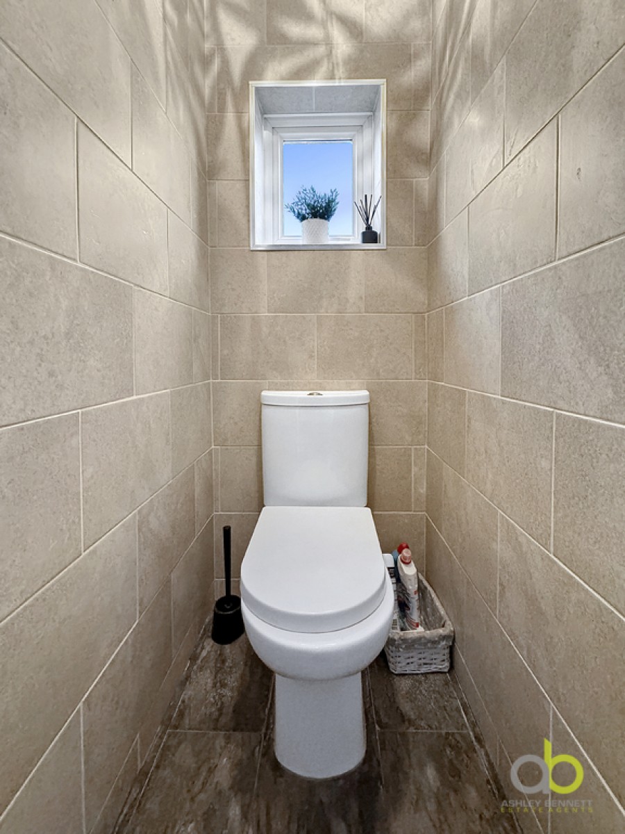 Images for Meadow Road, Grays, RM16 2ET