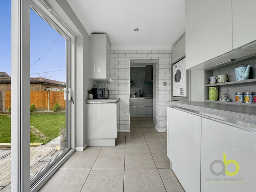 Images for Meadow Road, Grays, RM16 2ET