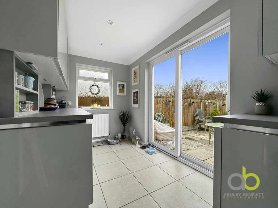Images for Meadow Road, Grays, RM16 2ET