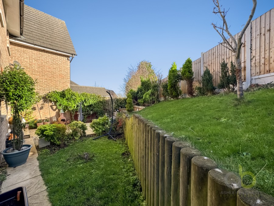 Images for Weymouth Drive, Chafford Hundred, RM16 6BX