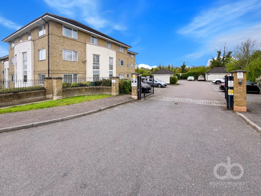 Images for Kingfisher Heights, Hogg Lane, Grays