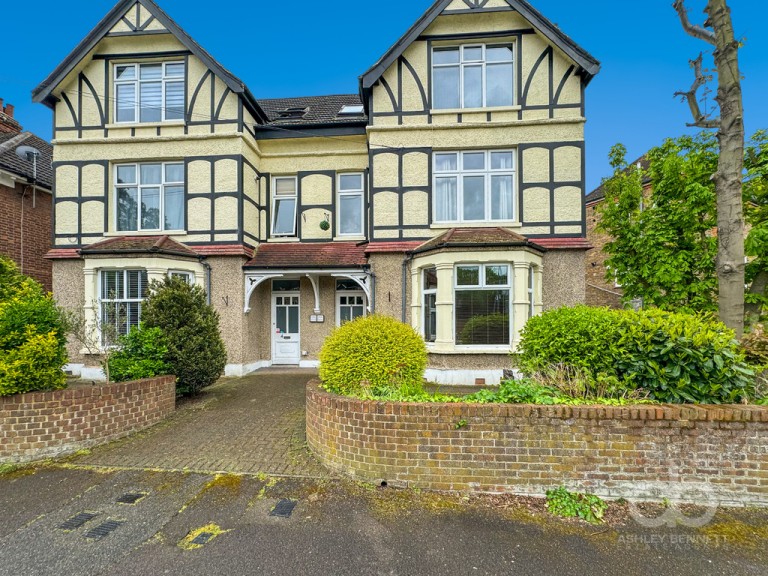 View Full Details for Tudor Court, High View Avenue, Grays, RM17 6RU