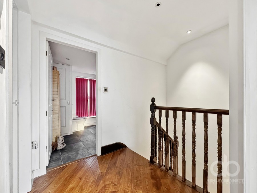 Images for Tudor Court, High View Avenue, Grays, RM17 6RU